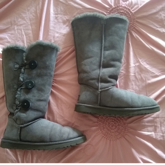 Ugg Bailey button Tall boots sz 9 - Picture 4 of 6